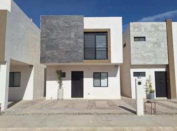1 · Casa en Venta en Fracc. Nogalera Residencial, Gómez Palacio, Dgo.