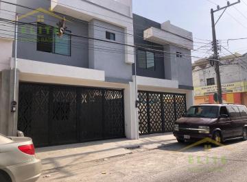 Casa · 165m² · 3 Recámaras · 2 Estacionamientos · Casas en Venta Col. del Pueblo Tampico