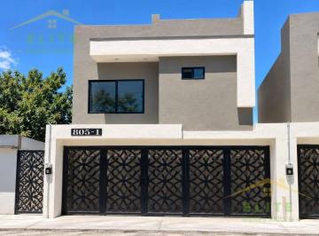 Casa · 165m² · 3 Recámaras · 2 Estacionamientos · Casas en Venta Col. del Pueblo Tampico