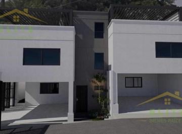 Casa · 220m² · 3 Recámaras · 2 Estacionamientos · Casa en Venta Colonia Obrera