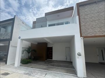 Casa · 124m² · 3 Recámaras · 2 Estacionamientos · Casa en Venta en Mallorca Residencial