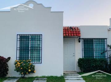 Casa en condominio · 98m² · 3 Recámaras · 2 Estacionamientos · Casa en Condominio - Cancún