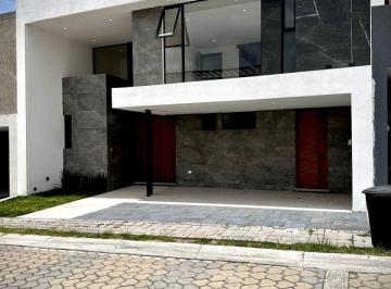 Casa de 3 habitaciones, San Andrés Cholula · En Venta Casa 3 Recamaras en Parque Viena Excelente Ubicación en Lomas de Angelopolis Zona Toscana