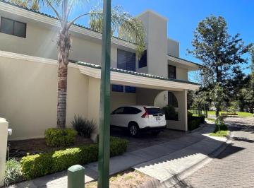 Casa en condominio · 498m² · 4 Recámaras · 3 Estacionamientos · Casa en Condominio en Condominio Residencial Pulgas Pandas Norte
