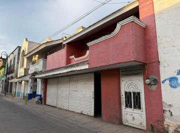 Casa de 5 habitaciones, Cuquío · Casa con Locales en Cuquio Centro