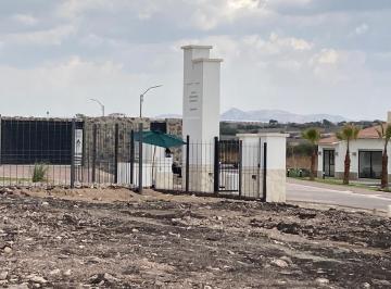Terreno / Lote · 310m² · Terreno en Corregidora