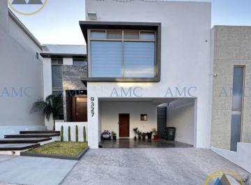 Casa · 253m² · 3 Recámaras · 2 Estacionamientos · Casa en Venta en Fraccionamiento Asturias Residencial