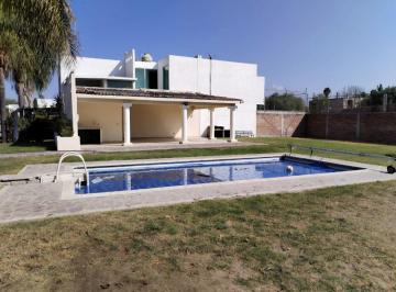 Casa de 3 habitaciones, Celaya · Casa en Venta Residencial Santa Maria
