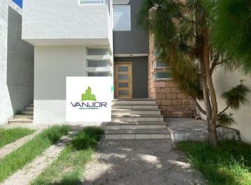 Casa de 3 habitaciones, León · Casa en Venta en Gran Jardin, Leon, Gto