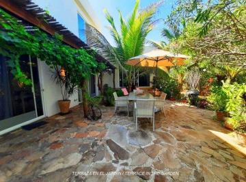 Casa de 3 habitaciones, Santa María Tonameca · Casa de Playa Junto Al Mar en Agua Blanca, Oax.