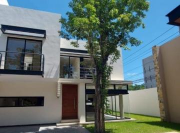 Casa de 3 habitaciones, Cancún · Venta Casa en Av Colegios