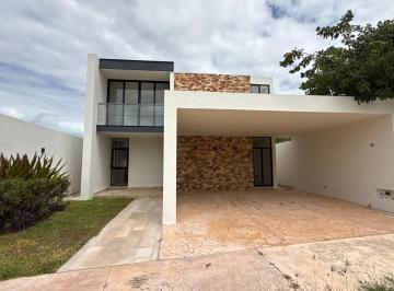 Casa · 339m² · 4 Recámaras · 2 Estacionamientos · Venta de Casa en Varena Living Mérida Yucatán
