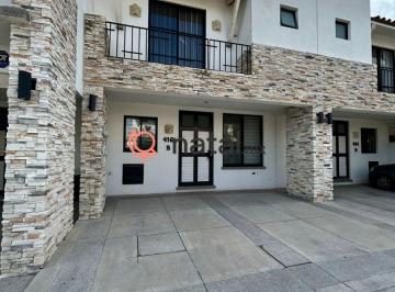 Casa 156m² Venta  · Casa en Venta, Sacromonte, Zona Sur