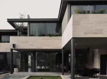 Casa de 4 habitaciones, León · Casa en Venta en El Bosque Country Club️