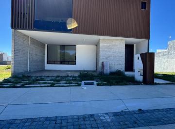 Casa en condominio · 286m² · 3 Recámaras · 2 Estacionamientos · Casa en Residencial San Nicolás