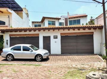 Casa de 4 habitaciones, Xochimilco · Casa en Venta en Ampliacion Tepepan en Xochimilco. Jardin. Seguridad.