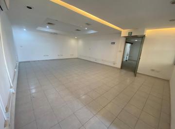 Oficina · 115m² · 5 Recámaras · 2 Estacionamientos · En Renta y Venta Oficina en Av Acance Sm 15 de 115 m² con 5 Espacios y 2 Baños 2do Nivel
