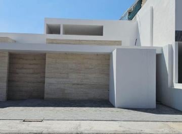 Casa de 1 habitación, Morelia · Casa en Venta con 1 Recámara de Una Planta Acabados de Lujo