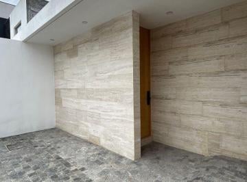 Casa de 1 habitación, Morelia · Casa en Venta con 1 Recámara de Una Planta Acabados de Lujo