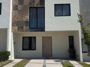 Casa de 3 habitaciones, San Andrés Cholula · Casa en Venta Lomas de Angelopolis Residencial Mallorca
