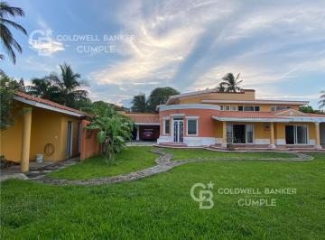 Casa de 5 habitaciones, Alvarado · Casa "Villa María" en Venta en Playa El Zapote