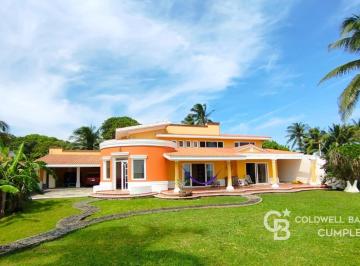 Casa de 5 habitaciones, Alvarado · Casa "Villa María" en Venta en Playa El Zapote