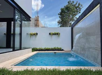 Casa · 310m² · 3 Recámaras · 3 Estacionamientos · Casa Via Cumbres