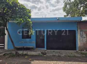 Casa · 131m² · 1 Recámara · 1 Estacionamiento · Casa o Propiedad Para Comercio en Venta Col. Miguel Hidalgo, Tecomán, Col.