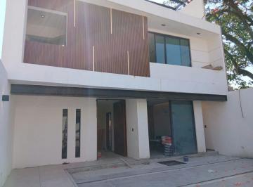 Casa de 4 habitaciones, Cuernavaca · Casa en Venta Nueva en Delicias