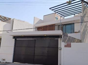 Casa de 4 habitaciones, Cuernavaca · Casa en Venta Nueva en Privada Delicias