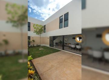 Casa de 3 habitaciones, Conkal · Casa con Cocina con Acceso Al Jardín, en Venta, Conkal, Mérida