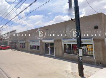 Local comercial en Renta  Paseos de Chihuahua  · Local Comercial en Renta Frente a La Ford, Al Norte