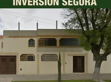 Casa de 4 habitaciones, Naucalpan de Juárez · Casa en Venta en Ciudad Satélite Naucalpan, Edo de Mex.