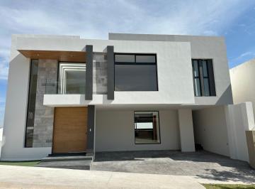 Casa de 3 habitaciones, San Luis Potosí · Hermosa Casa Nueva en Venta en El Roble Residencial.