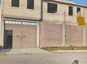 Casa · 320m² · 4 Recámaras · 3 Estacionamientos · Casa en Venta Sobre Corredores, Cacalomacan