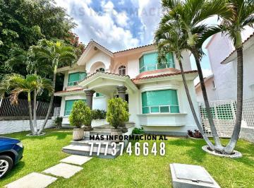 Casa en condominio de 4 habitaciones, Atlatlahucan · Casa con Gran Precio | 4 Recámaras | Alberca | Lomas de Cocoyoc