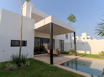 Casa de 3 habitaciones, Conkal · Casa con Alberca Privada y Jardín Para Eventos, en Venta, Conkal, Mérida