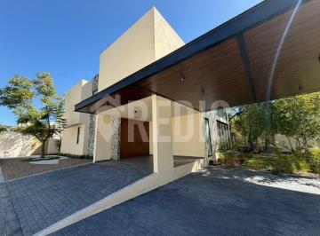 Casa de 4 habitaciones, Querétaro · Casa en Venta en La Rica