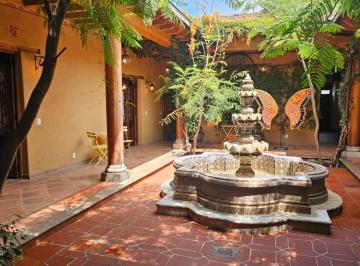Casa · 513m² · 4 Recámaras · Residencia Restaurada en El Corazón de Pátzcuaro Precio Actualizado