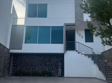 Casa de 3 habitaciones, León · Casa en Venta con Terraza y Acabados de Lujo, Al Norte de León, Gto.