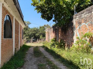 Terreno / Lote · 500m² · Terreno en Venta en Itzamatitlán, Yautepec, Morelos. en Privada, Bardeado y con Palapa.