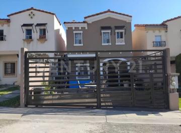 Casa · 105m² · 3 Recámaras · 2 Estacionamientos · Casa en Venta en Barcelona Residencial, Tijuana Baja California.
