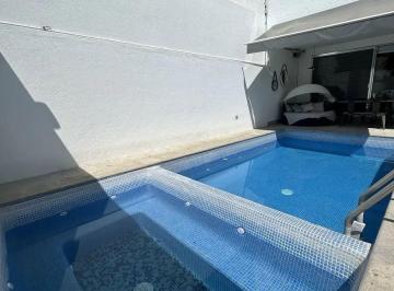 Casa de 3 habitaciones, Querétaro · Casa en Venta con Alberca, en Villas del Meson Juriquilla Queretaro