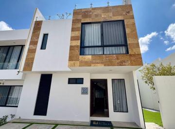 Casa en condominio de 3 habitaciones, El Marqués · Venta Casa con Excelentes Amenidades en Zibatá, Qro.