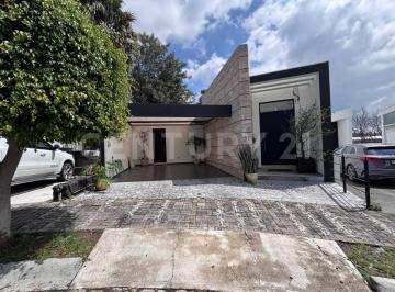Casa · 194m² · 3 Recámaras · 2 Estacionamientos · Venta de Casa Cluster Lomas de Angelopolis