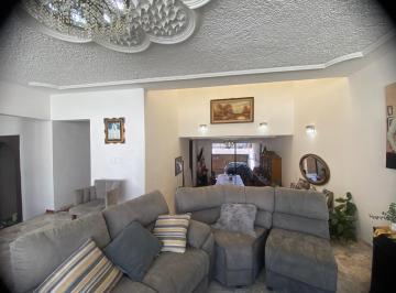 Casa · 360m² · 4 Recámaras · 3 Estacionamientos · Otranto 2610 Providencia, Guadalajara