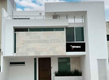 Casa de 4 habitaciones, Querétaro · Casa Venta Lomas de Juriquilla