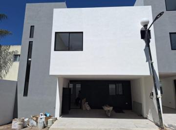 Casa de 3 habitaciones, Cuautlancingo · Casa en Venta en Arboledas San Diego, Puebla