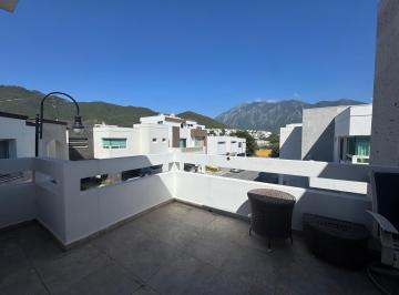 Casa · 370m² · 4 Recámaras · 2 Estacionamientos · Casa en Venta Lagos del Vergel, Monterrey