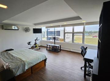 Casa · 345m² · 3 Recámaras · 1 Estacionamiento · Casa en Venta en Fracc Rio del Dorado